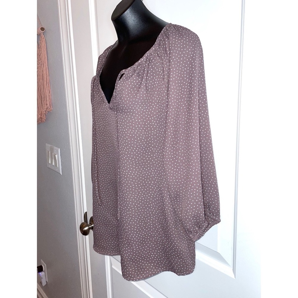 Loft Soft mauve/taupe blouse with a delicate allover white polka-dot print - Picture 4 of 5